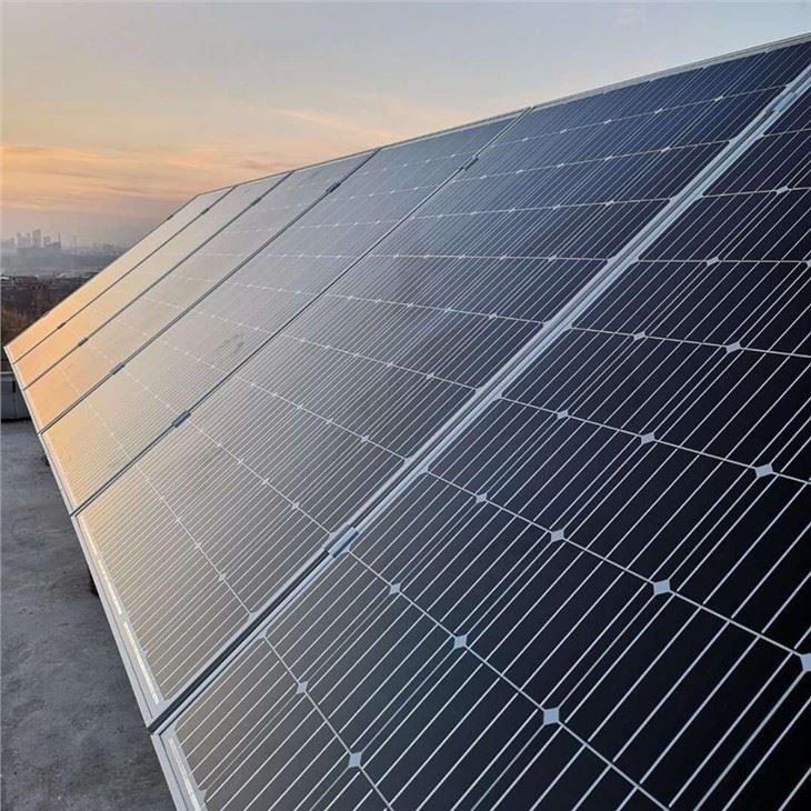 Sistem panel PV surya