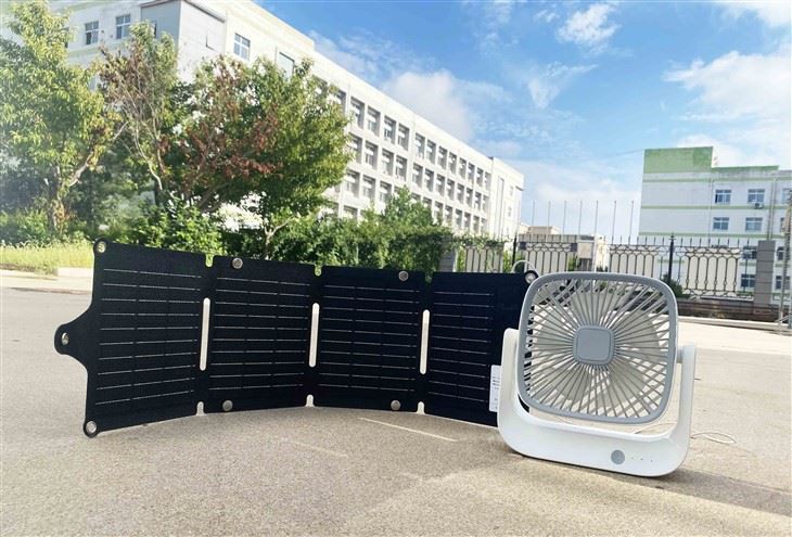 Panel surya portabel mini 20W