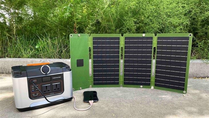 Panel surya portabel 30W