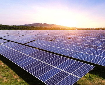 Apa yang dimaksud dengan pembangkit listrik fotovoltaik terpusat?